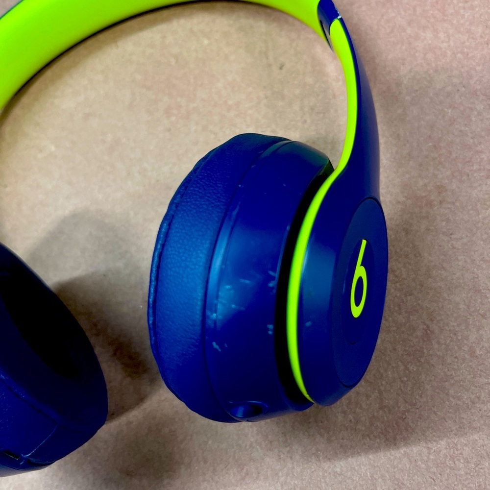 Beats Solo 3 Wireless Headphones